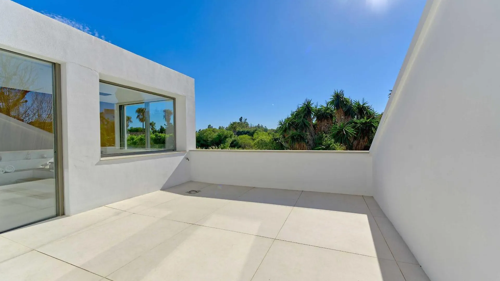 2244 New Modern Luxury Villa In Puerto Banus Marbella