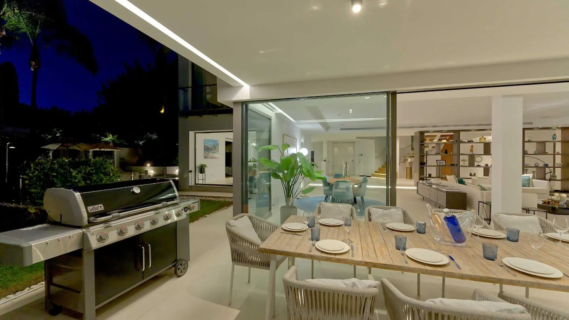 2244 New Modern Luxury Villa In Puerto Banus Marbella