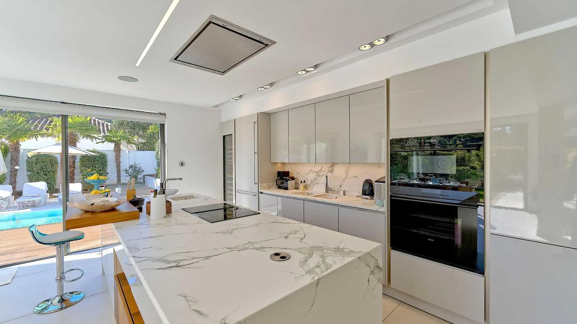 2244 New Modern Luxury Villa In Puerto Banus Marbella