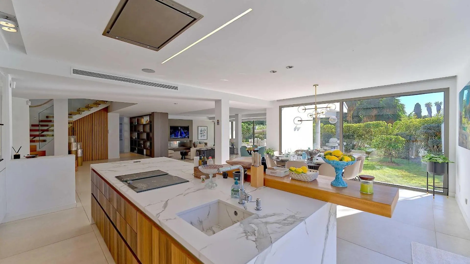 2244 New Modern Luxury Villa In Puerto Banus Marbella