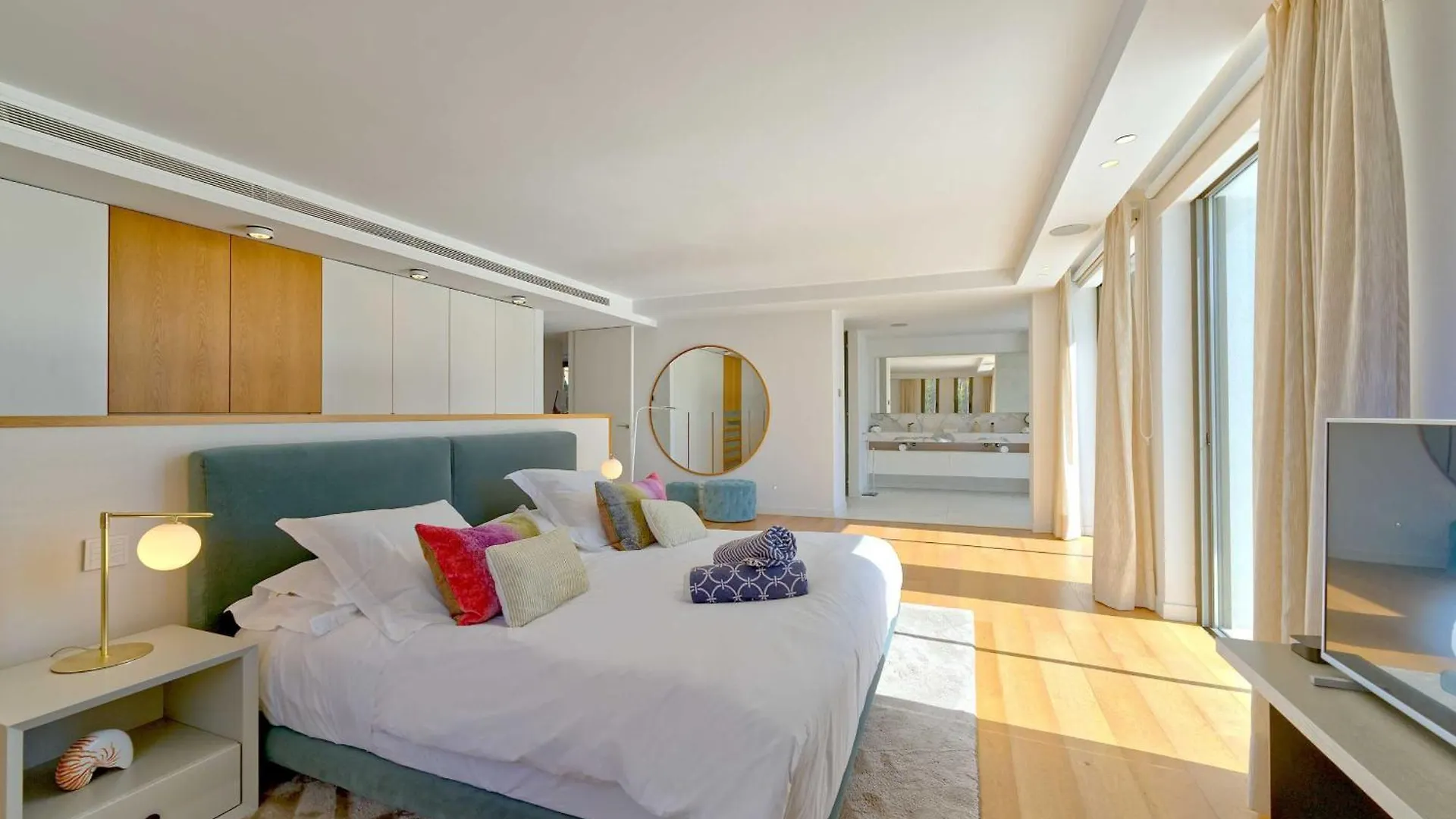 2244 New Modern Luxury Villa In Puerto Banus Marbella